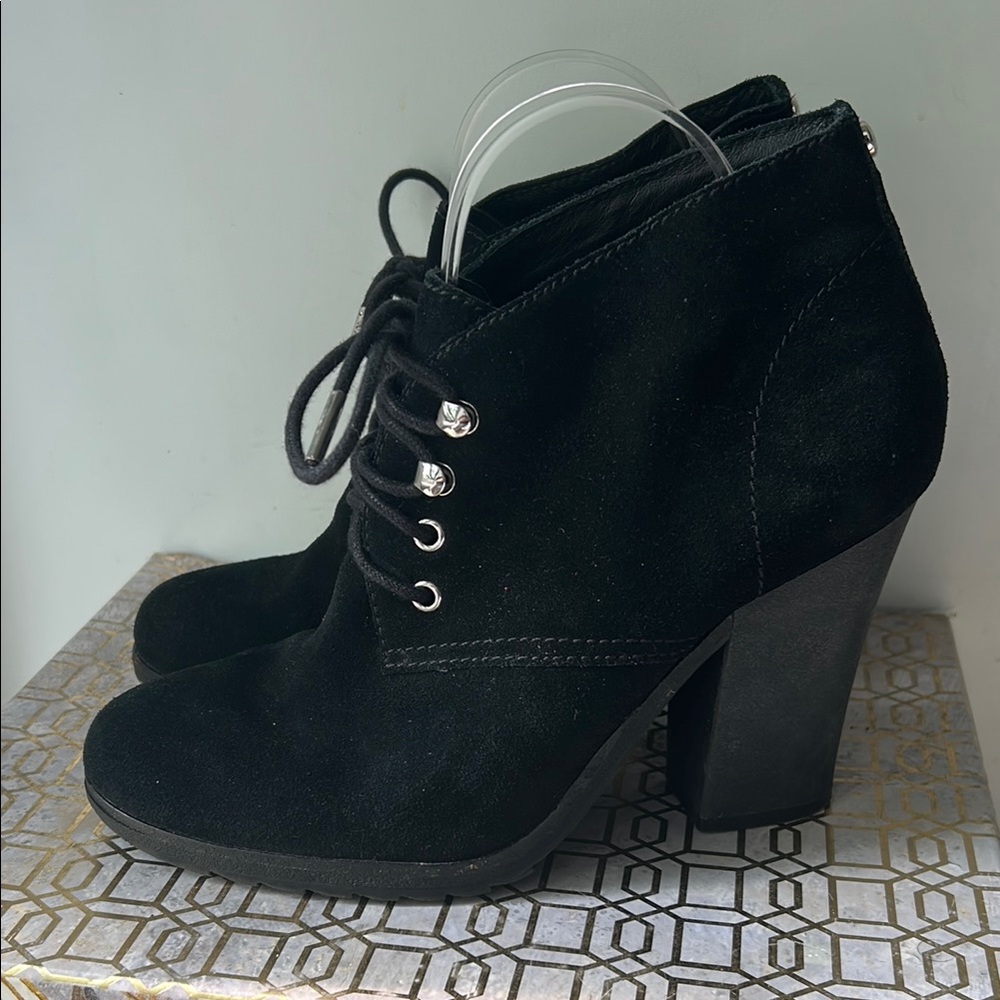 MICHAEL Michael Kors Suede Elliot Lace Up Booties Women's size 10